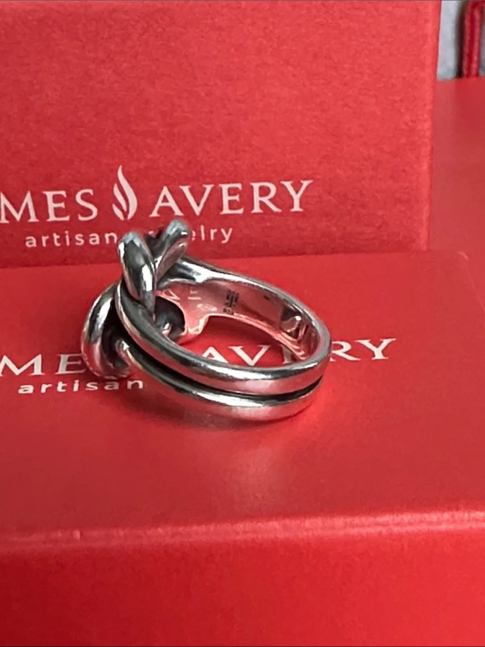 RETIRED James Avery Bold Lovers Knot Ring 💍